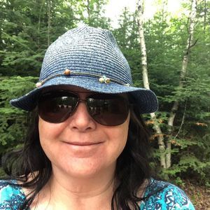 Meet your Posher, Lori